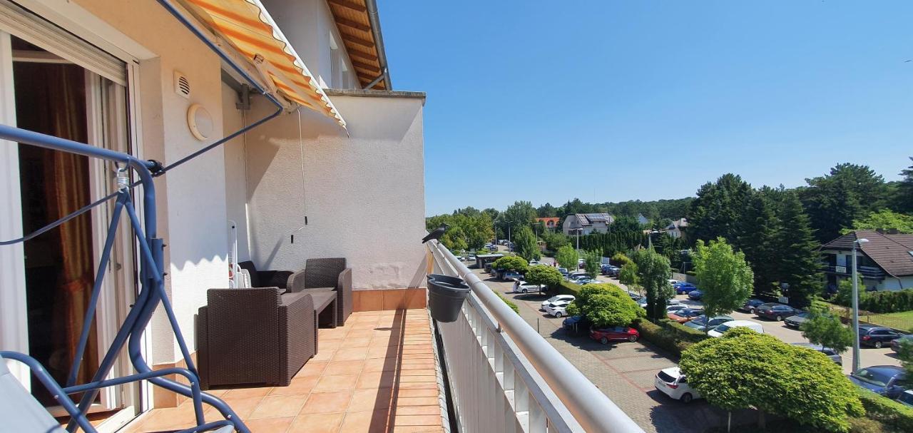 Bazsi Golden Beach Apartman Siofok Luaran gambar
